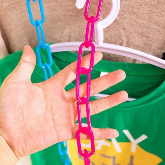 1.3m comprimento / 23 buracos cadeia de plástico roupa de plástico colorido cabide guarda-roupa cabide cabide poupança de espaço organizador 6