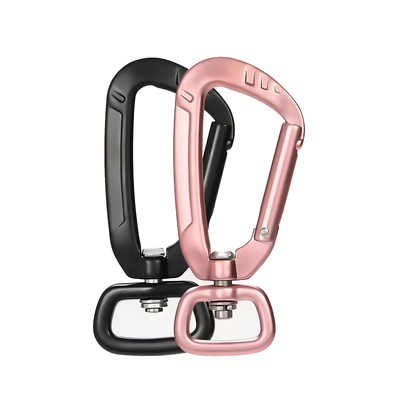 Bom preço. Carabinador de alumínio giratório exterior gancho 4kN Carabinador para trela de cão on-line